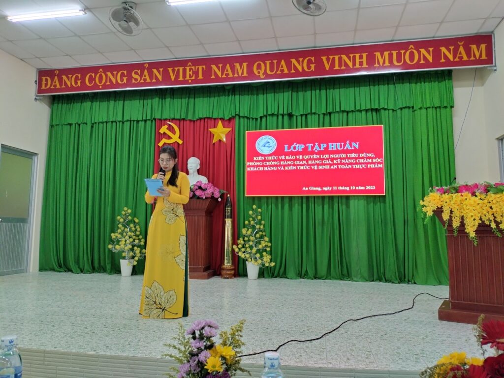 Tập huấn văn minh thương mại trong lĩnh vực hoạt động kinh doanh